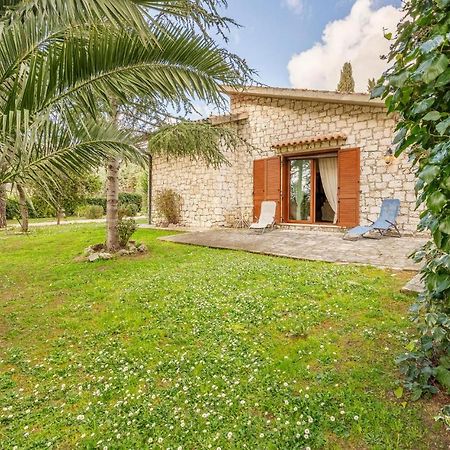 Amazing Home In Saturnia With Wifi Eksteriør billede