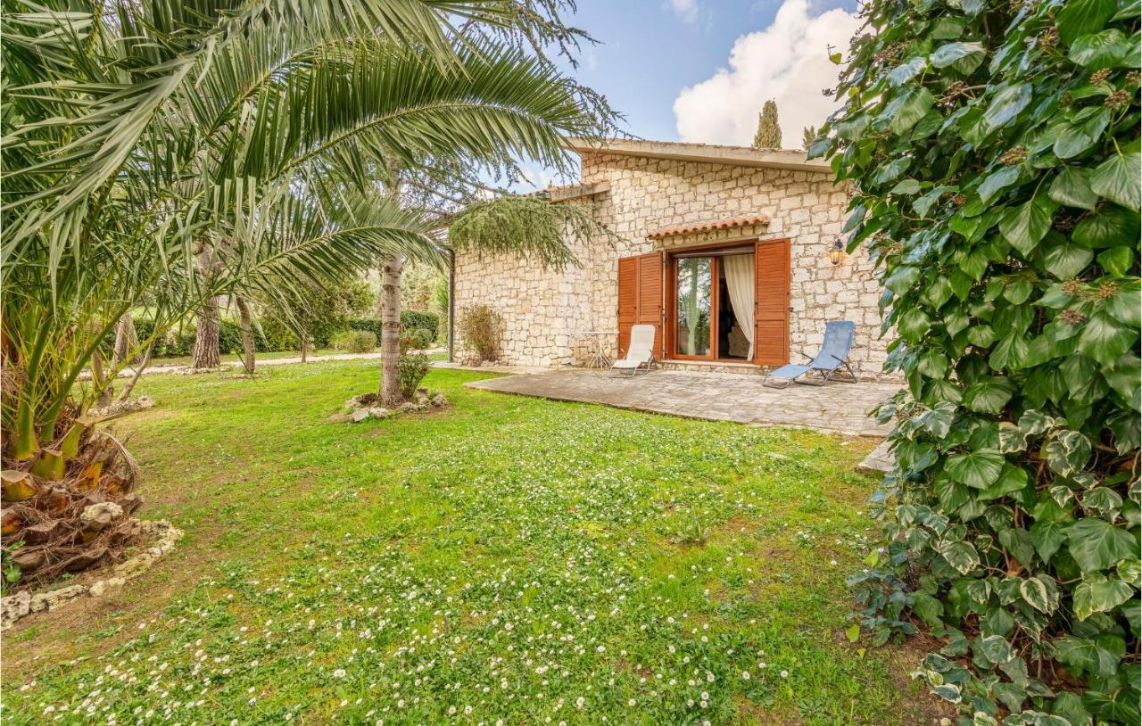 Amazing Home In Saturnia With Wifi Eksteriør billede
